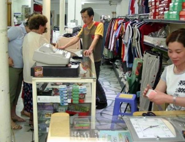 Cinesi e sindacato, Cisl: «Problema culturale, dobbiamo conquistare fiducia»