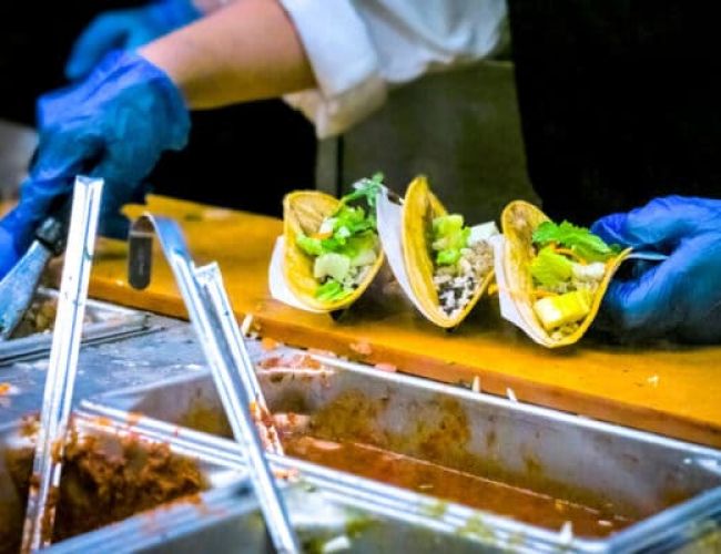 Mense e pulizie scolastiche: domani a Modena presidio davanti a prefettura