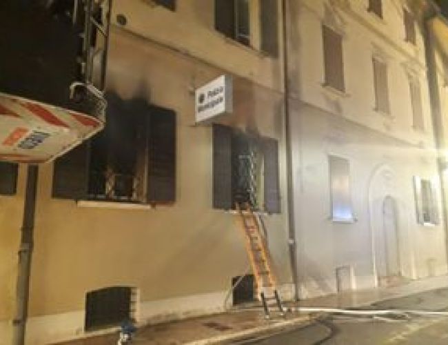 Incendio sede polizia municipale Mirandola: il commento di Cgil Cisl Uil Area Nord