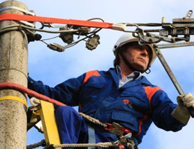 Elettrici: firmato nuovo contratto nazionale