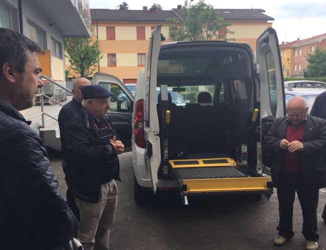 DESTINATO AL PEDECOLLINA, “AIUTA” ANCHE… PER LA DENUNCIA DEI REDDITI. Scandiano: ecco il mezzo per Anteas