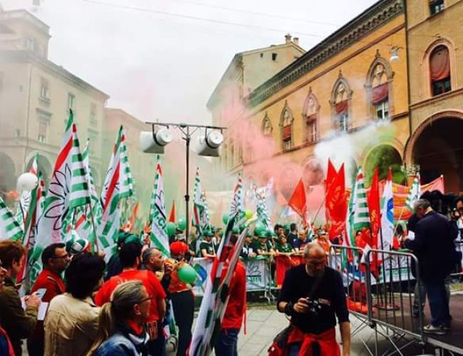 I metalmeccanici reggiani di Fim, Fiom e Uilm a sostegno del nuovo contratto nazionale