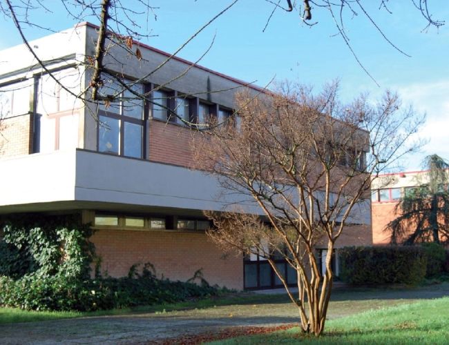 Scuola, la Cisl critica la prof no mask: «Per fortuna è un caso isolato»