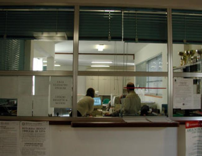 Scuola: sindacati chiedono confronto su ripartenza