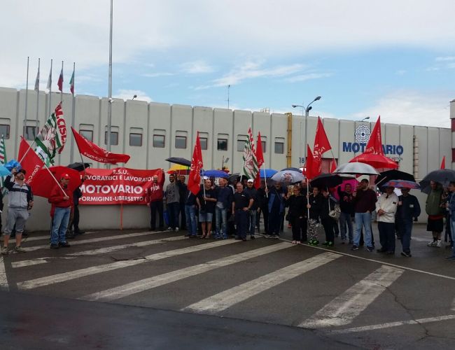 Metalmeccanici: anche oggi a Modena scioperi e presidi per il ccnl