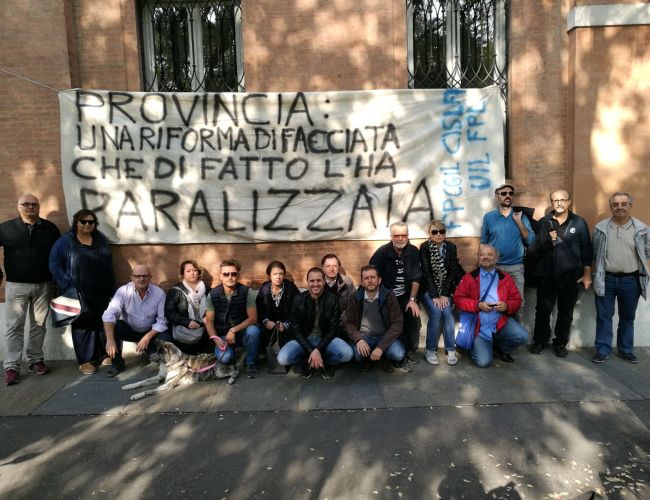 Provincia di Modena: a rischio servizi per disoccupati e strade