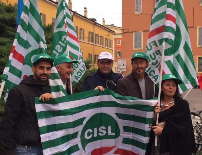 Ausl Modena: stamattina presidio contro blocco salario accessorio comparto (operatori “non medici”)