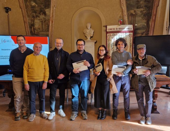 Tariffa rifiuti Tcp – Comune di Reggio e sindacati firmano l’accordo per aumentare le agevolazioni sociali per famiglie a basso reddito